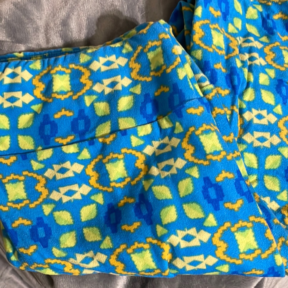 LulaRoe OS leggings